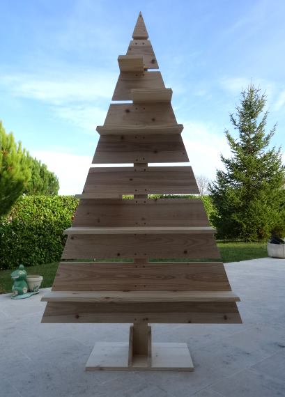 Sapin de Noël en bois de récupération