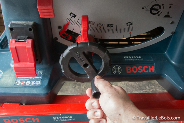 Scie sur table Bosch GTS 10 XC